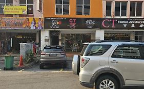 Oyo 90867 Hotel Bintang Inns